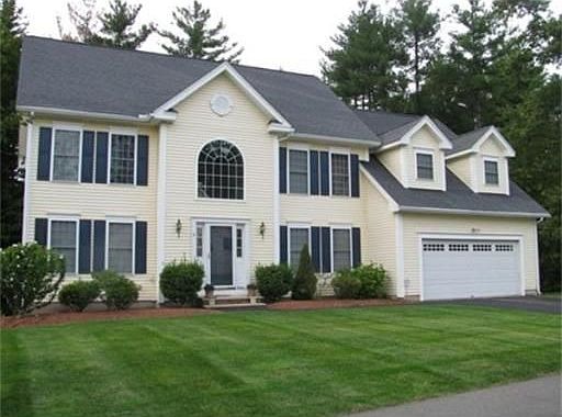 1st image of 9 White Oak Dr