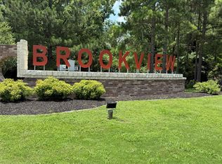 107 Enfield Ct, Huntsville, TX 77320
