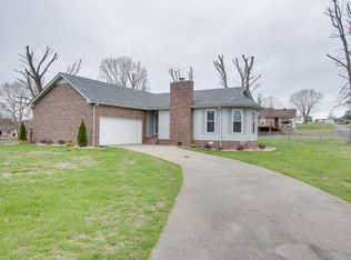 10 Oak Hill Ln, Carthage, TN 37030