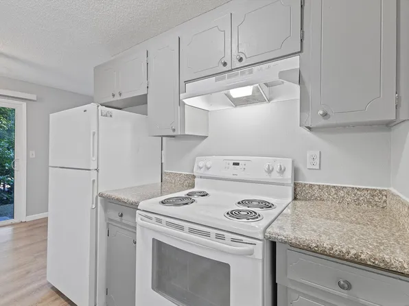 Meadowlark, 3600-3602-3604 3606th SE #3608 & 3610-01, Portland, OR 97266