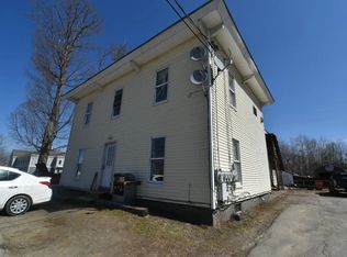 92 Elm St, Hartland, ME 04943