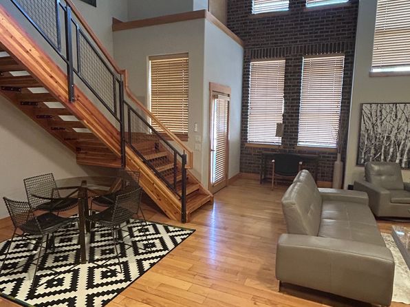 280 Main St Unit R-206