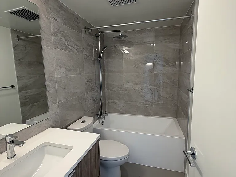 13675 107a Ave #2903 — Photo 5