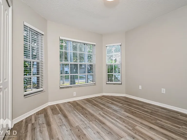 3844 Bellewater Blvd — Photo 10