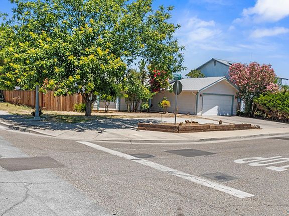 2nd image of 1285 Bonta Ave