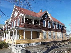 2nd image of 718 Park Ave