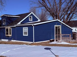 306 1/2 H St, Stapleton, NE 69163