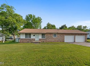 203 Bunker Ln, Oak Ridge, TN 37830
