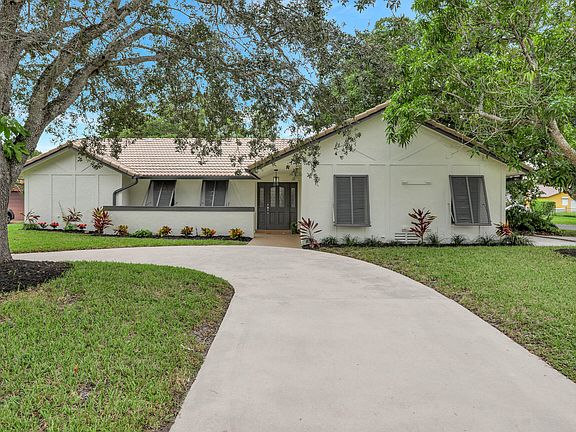2nd image of 3934 NW 21st Court