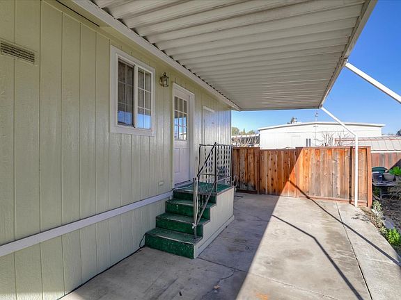 2nd image of 509 Lisa Ln #509