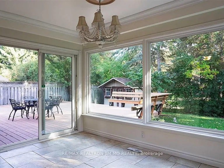 35 McKay Cres — Photo 12