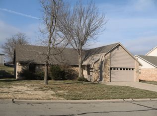 10 Archview Dr, Shiloh, IL 62221