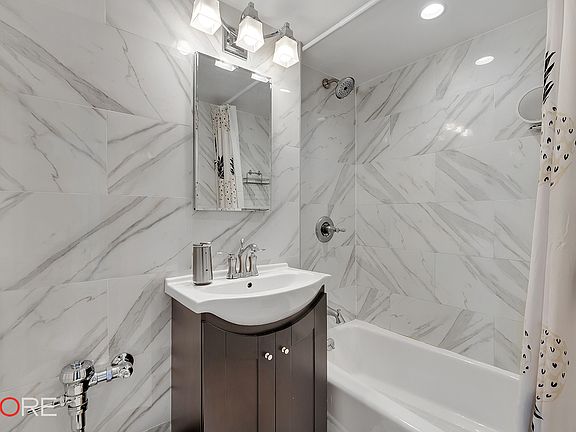 4th image of 3511 86th St #4D