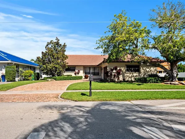 359 SE 7th St, Dania Beach, FL 33004