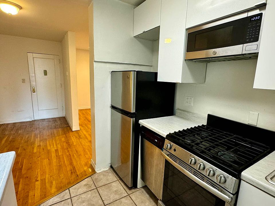 1st image of 115 Essex St APT 4d
