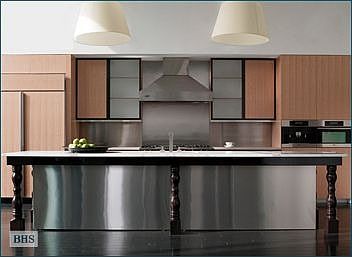 3rd image of 15 Union Sq W APT 6C