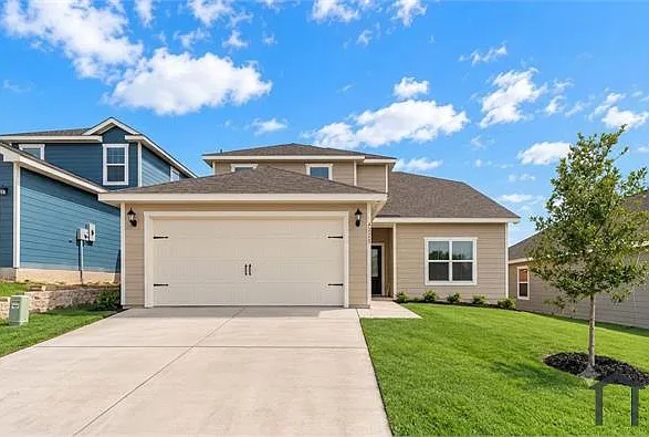 4 bed, 2054 sqft, $2,399 — Photo 2
