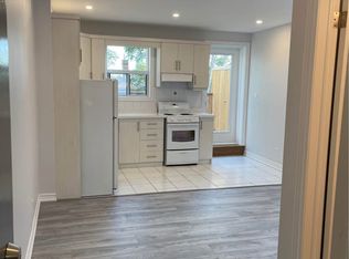 1629 Dundas St W #2, Toronto, ON M6K 1V2