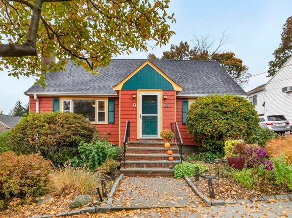 12 Arborview Rd, Jamaica Plain, MA 02130