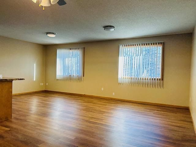1st image of 4417 University Ave NE #3