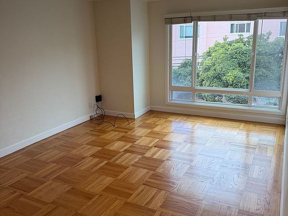 2nd image of 1885 Filbert St APT 5