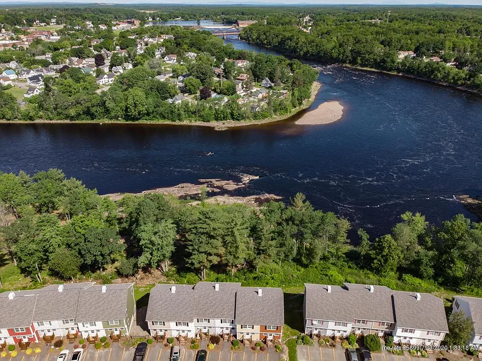 54 River Village Dr