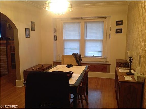 4th image of 604 Orchard Ave