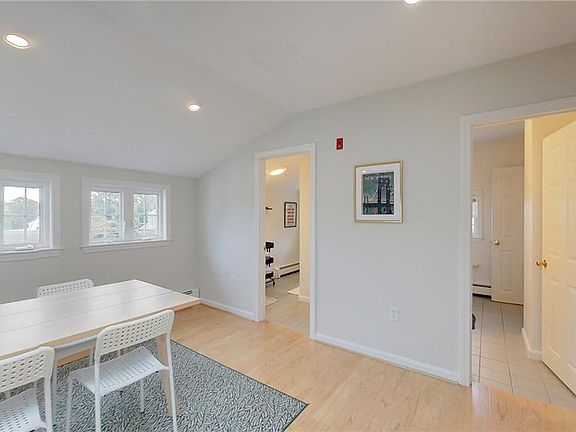 4th image of 26 Cliff Ave APT 4
