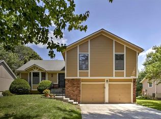 5025 Perry Ln, Merriam, KS 66203