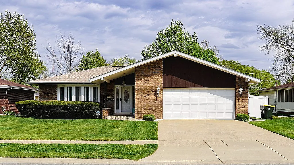 17549 Wright St photo 1