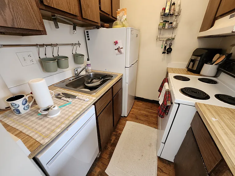 27 Garden St #10 — Photo 3