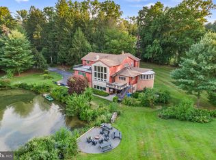 9 Smedley Dr, Newtown Square, PA 19073