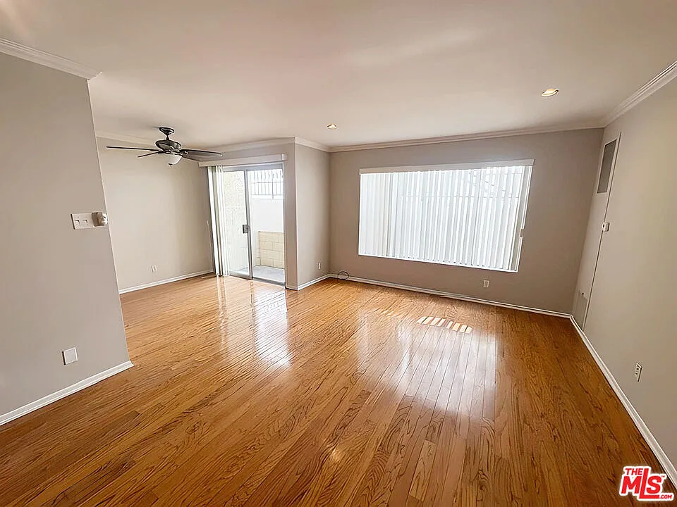1 bed, 1.0 bath, 625 sqft, $2,495 — Photo 2