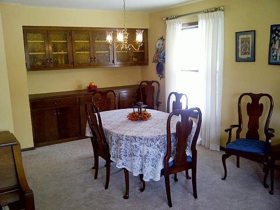3rd image of W162N8285 Tamarack Dr