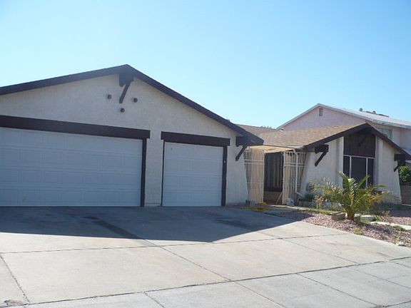 2nd image of 3214 Cereus Ave