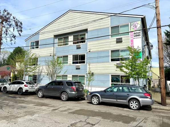 Roseland Apartments, 5811 SE Boise St #306, Portland, OR 97206