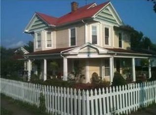 2707 Virginia Ave, Hurricane, WV 25526