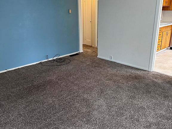 3rd image of 1942 32nd Ave