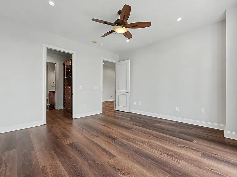 230 Tryon St #710 — Photo 16