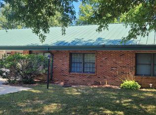 16 Dogwood Ln, Salem, IL 62881