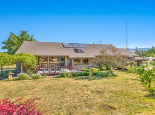 955 Morey Rd, Talent, OR 97540