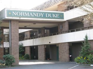 160 SW Normandy Rd #302, Seattle, WA 98166