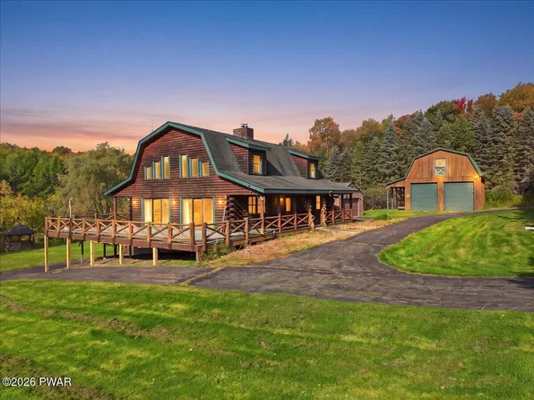 1193 Rock Lake Dr, Lakewood, PA 18439