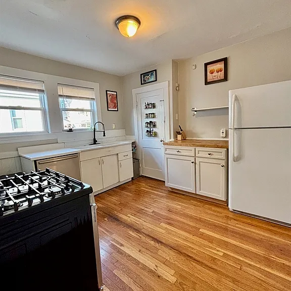 42 Waterhouse St #2 — Photo 3