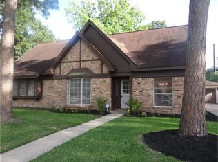 2208 S Fisher Ct, Pasadena, TX 77502
