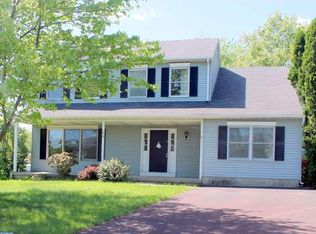 102 Fox Hunt Dr, Souderton, PA 18964