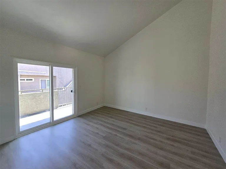 76 Harkness Ave — Photo 2