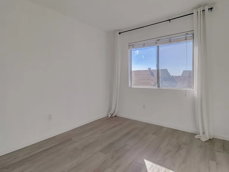 3222 Old Bridgeport Way — Photo 20