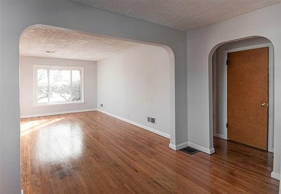 5th image of 3005 Kathleen Ave