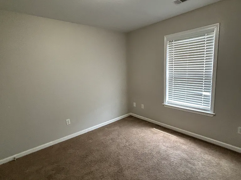 26 Mustang Dr — Photo 11
